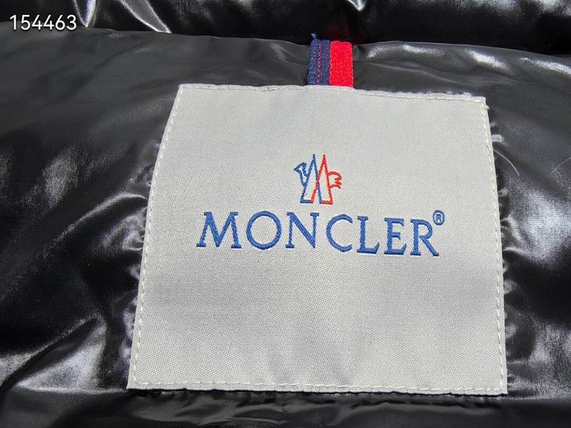 Lightweight Gloss Puffer Vest